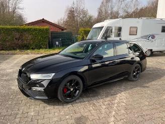 Schadeauto Skoda Octavia RS Combi 2.0 TDI HUD/STANDHZG/KAM/NAVI 2023/5