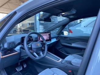 Cupra Born 170kW/82kWh NAVI/360 picture 16