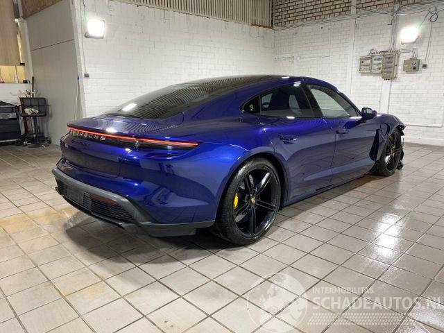 Porsche Taycan Turbo S KERAMIK/CHRONO/PANO/HUD/360/BOSE