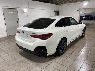 krockskadad bil auto BMW i4 eDrive40 M Sport HUD/AHK/360/H&K/NAVI 2025/1