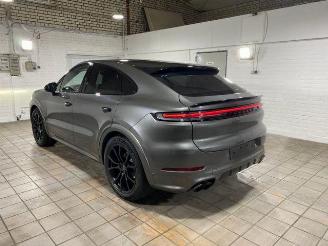 Vaurioauto  passenger cars Porsche Cayenne GTS Coupe PANO/CHRONO/HUD/360/NAVI 2025/6