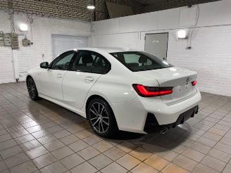 Voiture accidenté BMW 3-serie i M Sport KAM/NAVI 2025/11