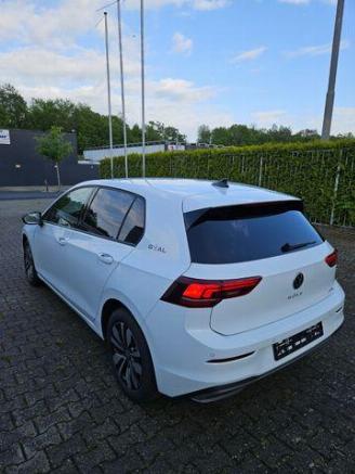 Vaurioauto  passenger cars Volkswagen Golf 1.5 TSI DSG Goal KAM/NAVI 2025/10