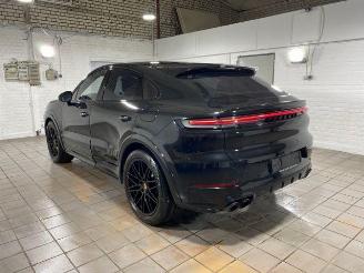 krockskadad bil auto Porsche Cayenne E-Hybrid Coupe CHRONO/PANO/360/BOSE 2024/11