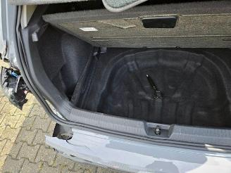 Volkswagen Golf 1.0 BlueMotion STANDHEIZUNG/NAVI picture 11