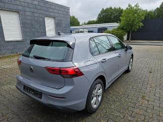 krockskadad bil auto Volkswagen Golf 1.0 BlueMotion STANDHEIZUNG/NAVI 2022/1