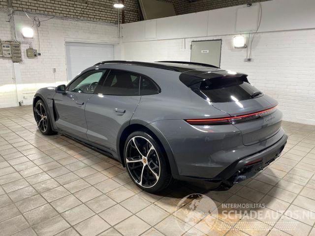 Porsche Taycan 4S Cross Turismo CHRONO/PANO/HUD/360/BOSE