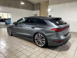 Voiture accidenté Audi S6 e-tron Avant quattro 370kW HUD/360/PANO/AHK 2025/9