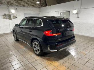 uszkodzony samochody osobowe BMW iX1 xDrive30 X Line PANO/HUD/AHK/360/H&K/NAVI 2025/4