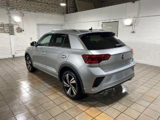 uszkodzony samochody osobowe Volkswagen T-Roc 1.5 TSI DSG R-Line AHK/KAM/NAVI 2025/6