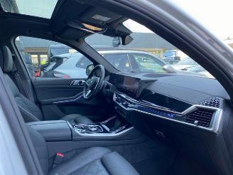 BMW X5 xDrive50e M Sport Pro PANO/HUD/AHK/H&K/360 picture 17