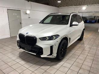 skadebil auto BMW X5 xDrive50e M Sport Pro PANO/HUD/AHK/H&K/360 2025/9