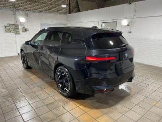BMW iX xDrive40 Sportpaket HUD/KAM/H&K picture 9