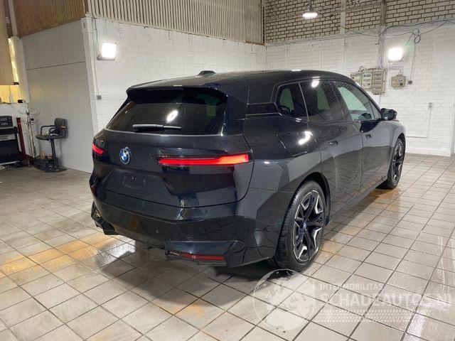 BMW iX xDrive40 Sportpaket HUD/KAM/H&K