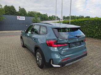 BMW iX1 eDrive20 KAM/H&K picture 8