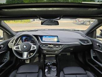 BMW 2-serie 18i Gran Coupe M Sport PANO/HUD picture 18