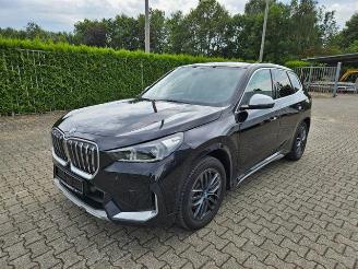 skadebil auto BMW iX1 xDrive30 X Line HUD/360/AHK/NAVI 2023/12