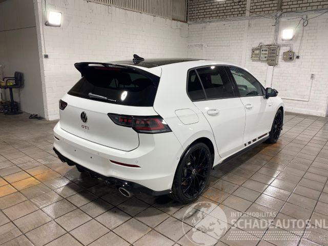Volkswagen Golf GTI Clubsport PANO/HUD/360/H&K/NAVI
