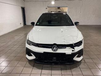 Volkswagen Golf GTI Clubsport PANO/HUD/360/H&K/NAVI picture 5