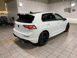 damaged passenger cars Volkswagen Golf R 4Motion Black Edition 2024/12
