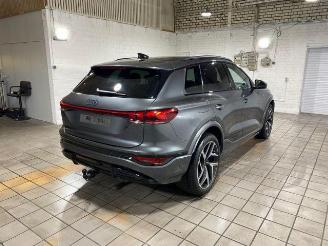 Auto incidentate Audi Q6 e-tron Performance S line PANO/HUD/AHK/360/ 2025/6