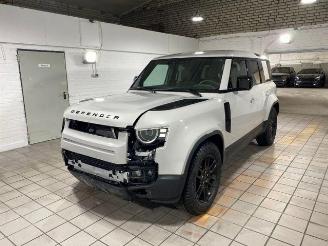 Schadeauto Land Rover Defender S 110 D200 AWD PANO/HUD/360/NAVI 2026/3