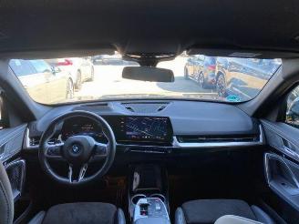 BMW iX1 eDrive20 M Sport HUD/AHK/360/NAVI picture 19