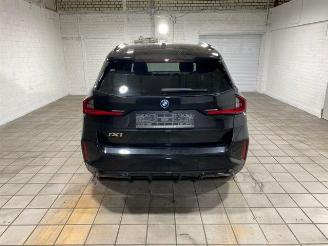 BMW iX1 eDrive20 M Sport HUD/AHK/360/NAVI picture 10