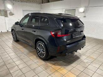 skadebil auto BMW iX1 eDrive20 M Sport HUD/AHK/360/NAVI 2024/3