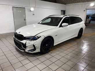 BMW 3-serie 0e Touring M Sport HUD/AHK/KAM/NAVI picture 7
