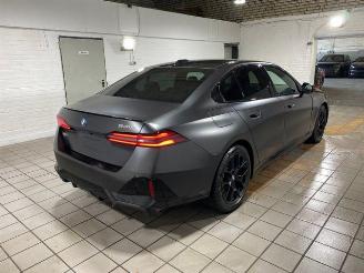 skadebil auto BMW 5-serie e xDrive M Sport Pro PANO/HUD/360/B&W/NAVI 2025/2