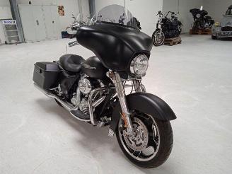 skadebil caravan Harley-Davidson Street Glide FLHX 2011/3
