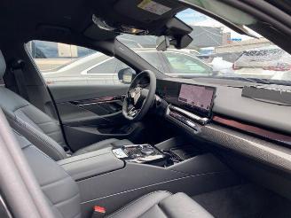 BMW 5-serie d M Sport HUD/H&K picture 17