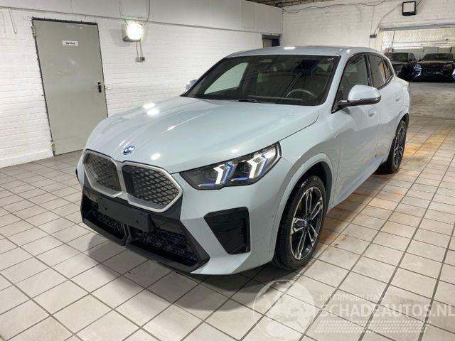 BMW iX2 eDrive20 M Sport KAM