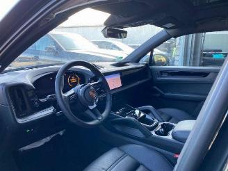 Porsche Cayenne E-Hybrid Black Edition PANO/CHRONO/BOSE picture 14