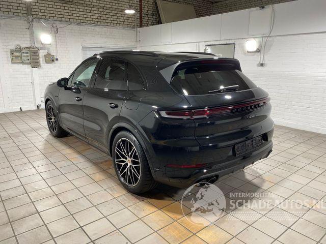 Porsche Cayenne E-Hybrid Black Edition PANO/CHRONO/BOSE