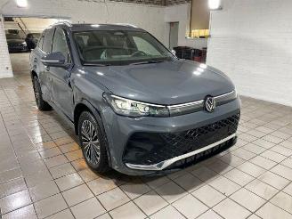 Volkswagen Tiguan 2.0 TDI DSG 4Motion R-LinePANO/360/NAVI picture 11