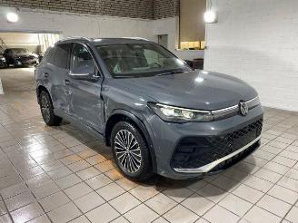 Volkswagen Tiguan 2.0 TDI DSG 4Motion R-LinePANO/360/NAVI picture 10