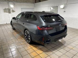 Voiture accidenté BMW i5 eDrive40 Touring M Sport Pro HUD/360/AHK/B&W 2025/10