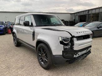 Land Rover Defender S 110 D200 AWD PANO/HUD/360/NAVI picture 9