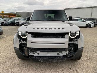 Land Rover Defender S 110 D200 AWD PANO/HUD/360/NAVI picture 8