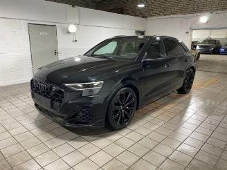 Unfallwagen Audi Q8 60 TFSIe S line PANO/HUD/AHK/KAM/B&O/NAVI 2024/8