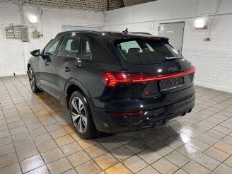 uszkodzony samochody osobowe Audi Q8 e-tron 50 quattro S line HUD/360/NAVI 2024/8