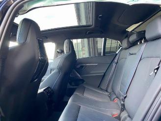 BMW M5 Limousine PANO/HUD/AHK/360/B&W/NAVI picture 21