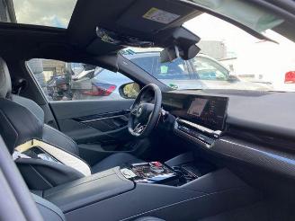 BMW M5 Limousine PANO/HUD/AHK/360/B&W/NAVI picture 23