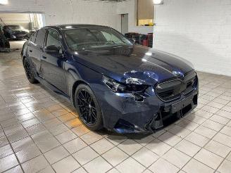BMW M5 Limousine PANO/HUD/360/AHK/B&W/NAVI picture 10