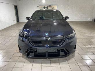 BMW M5 Limousine PANO/HUD/360/AHK/B&W/NAVI picture 11