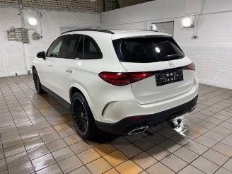 krockskadad bil auto Mercedes GLC 220d 4Matic AMG Line PANO/HUD/AHK/360/NAVI 2025/4