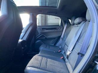 Porsche Cayenne Coupe GTS STANDHZG/CHRONO/PANO/AHK/360 picture 14