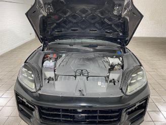 Porsche Cayenne Coupe GTS STANDHZG/CHRONO/PANO/AHK/360 picture 11